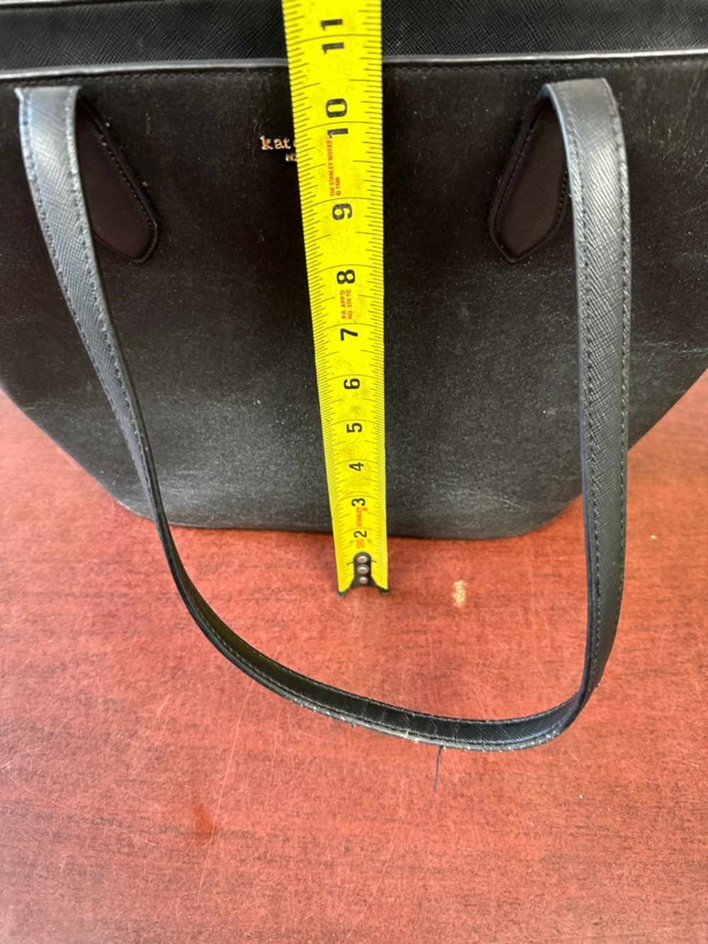 ##122, Kate spade Black Leather Tote with Gold Logo - Picture 9 of 10